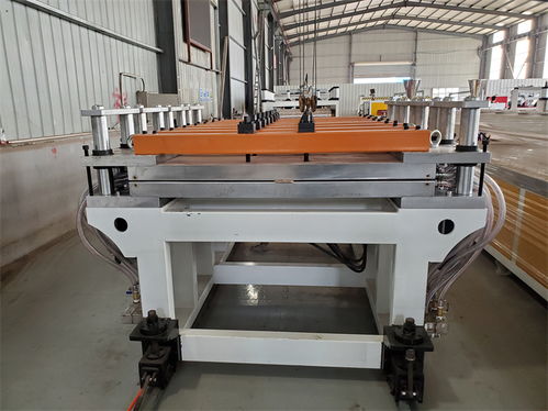 華利德塑機 木飾面機器設備領域的卓越之選，報價透明，有口皆碑